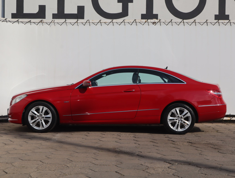 Mercedes-Benz E, 2011