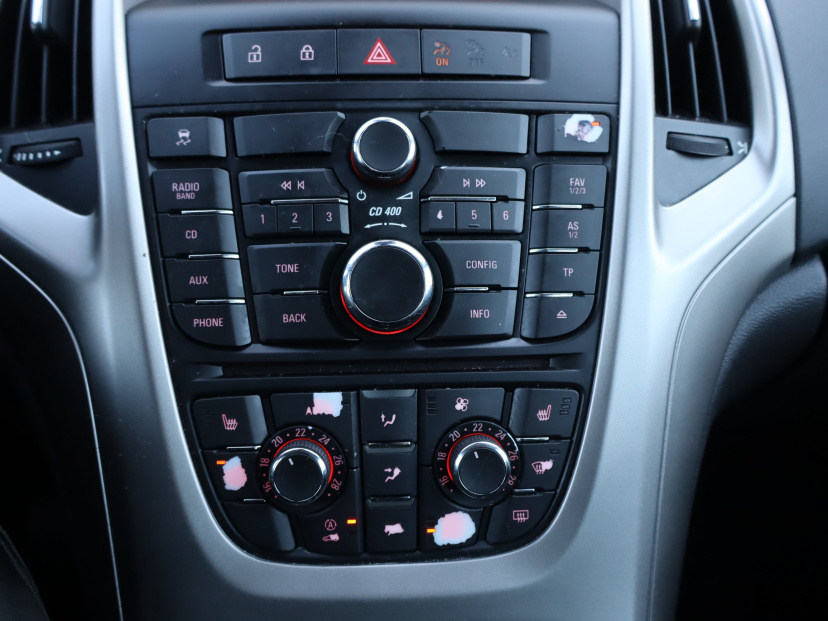 Opel Astra, 2010