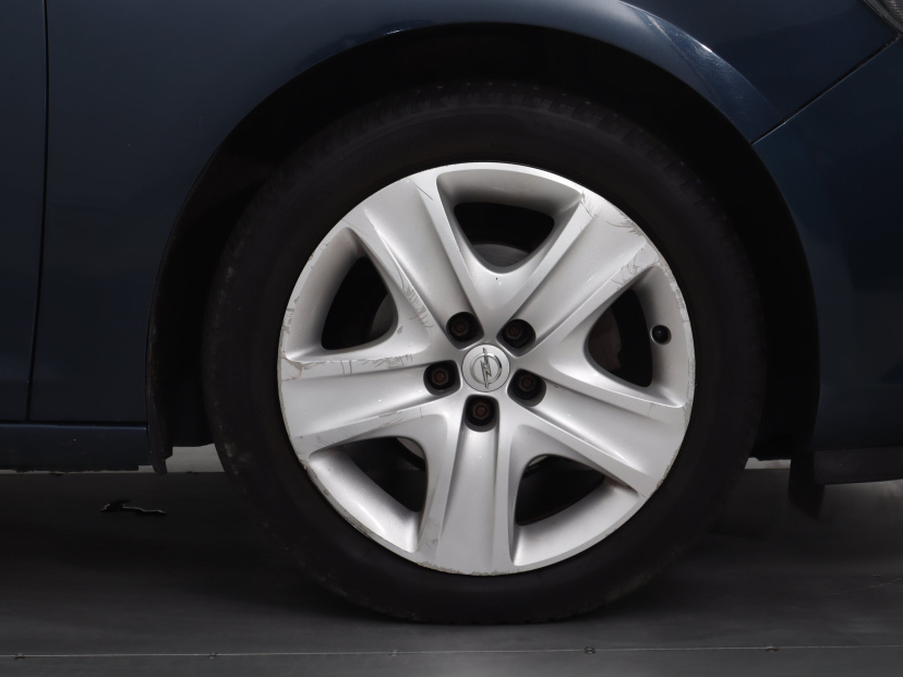Opel Astra, 2010