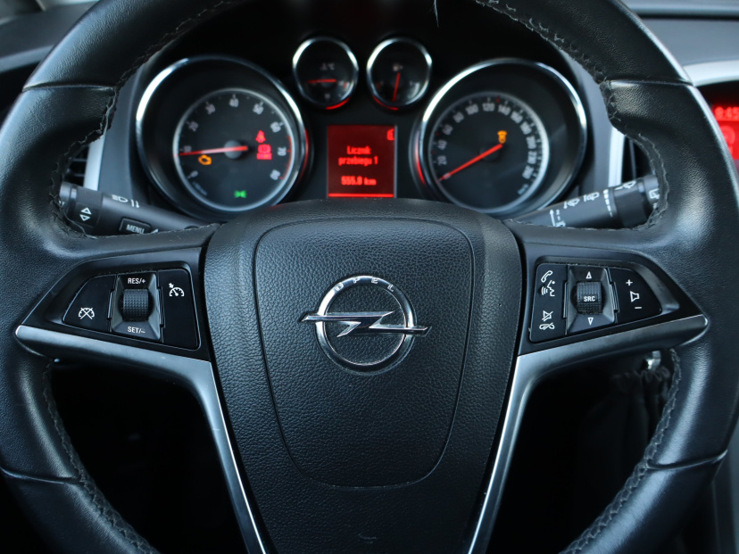 Opel Astra, 2010