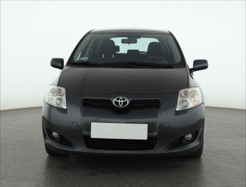 Toyota Auris, 2009