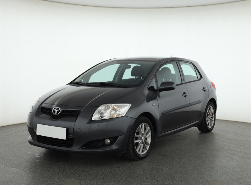 Toyota Auris, 2009