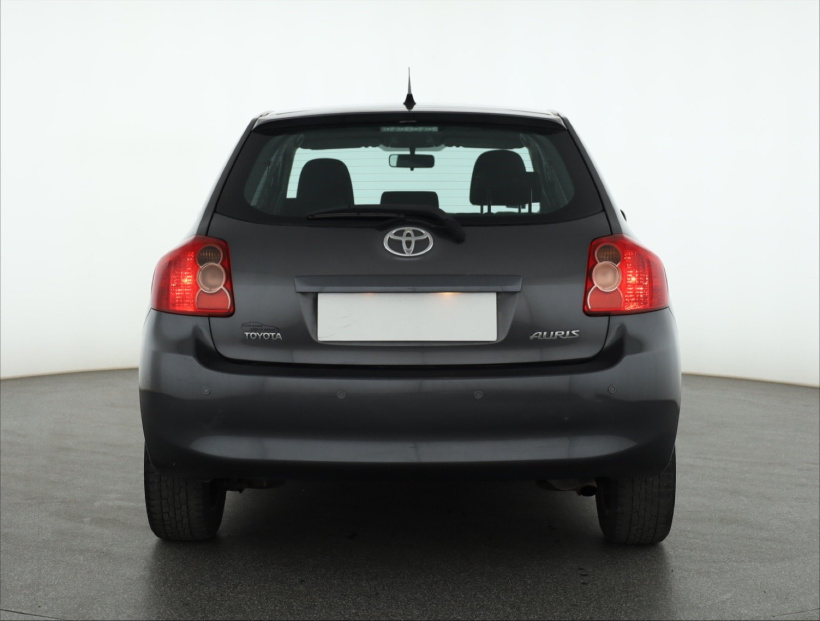 Toyota Auris, 2009