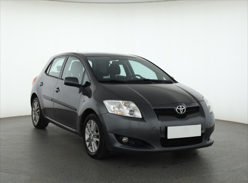 Toyota Auris, 2009