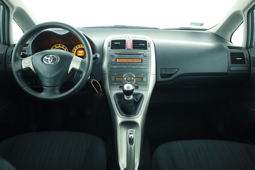 Toyota Auris, 2009