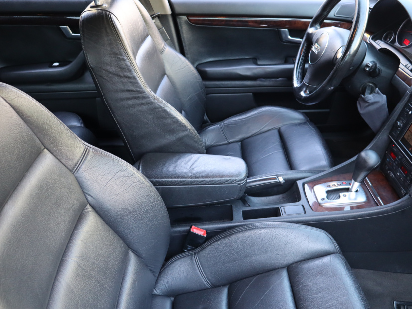 Audi A4, 2001