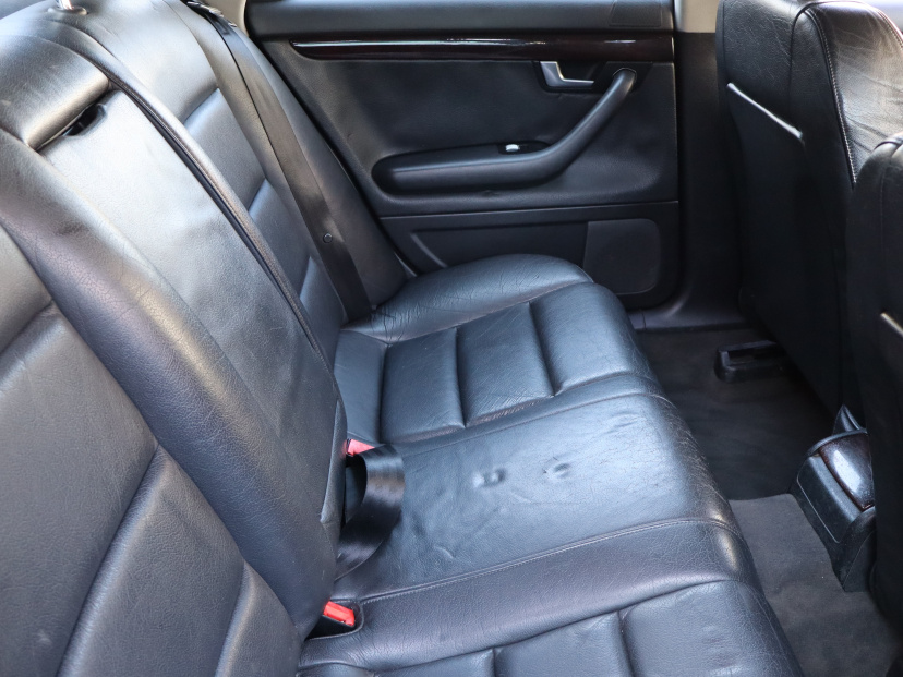 Audi A4, 2001