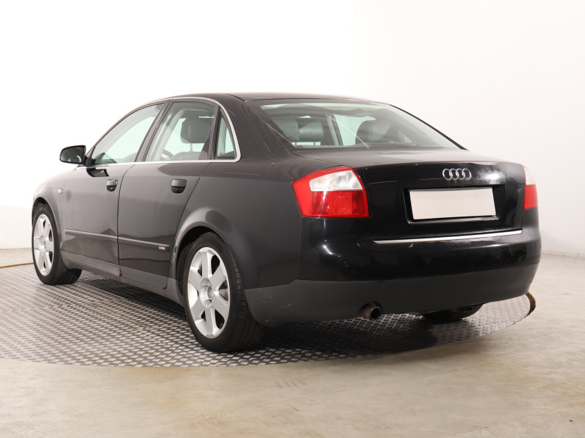 Audi A4, 2001