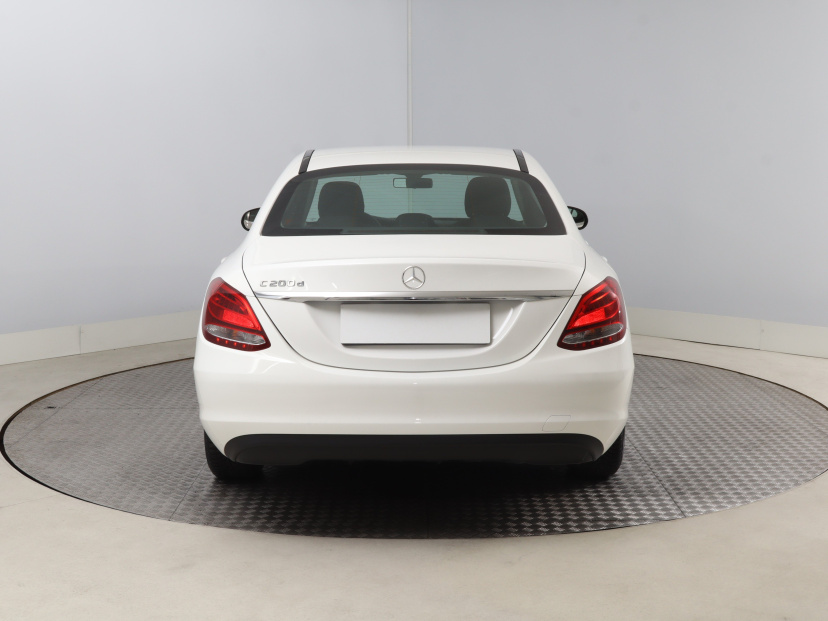 Mercedes-Benz C, 2020