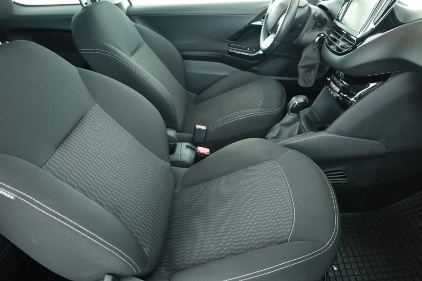 Peugeot 208, 2017