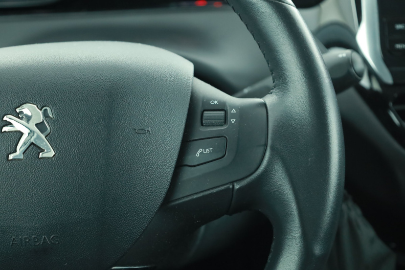 Peugeot 208, 2017