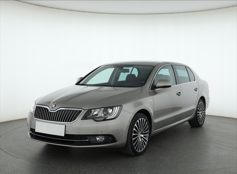 Škoda Superb, 2014