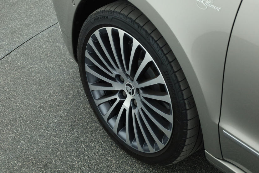 Škoda Superb, 2014