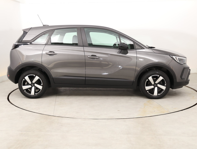 Opel Crossland, 2021