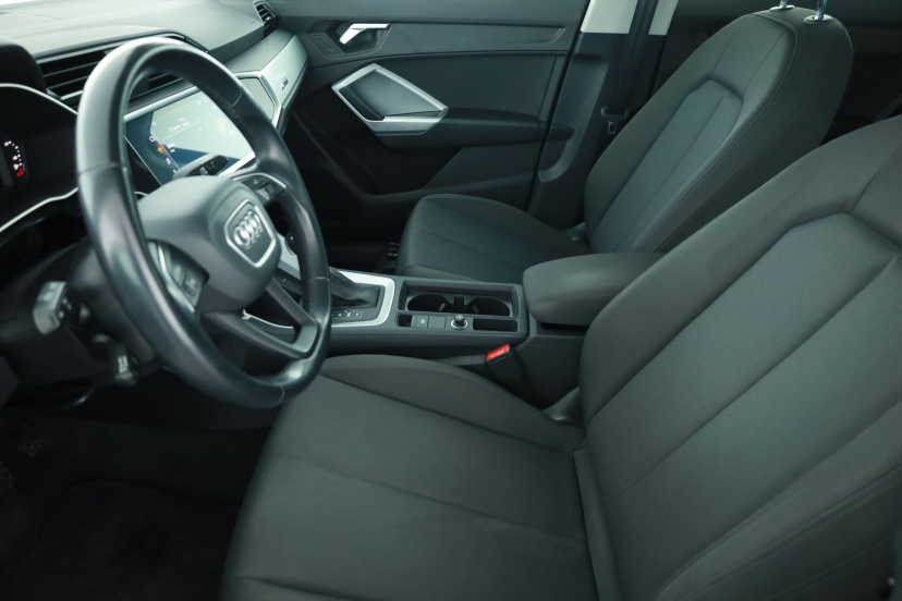 Audi Q3, 2021