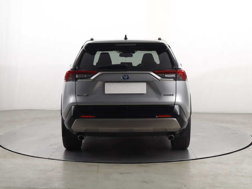 Toyota RAV 4, 2022