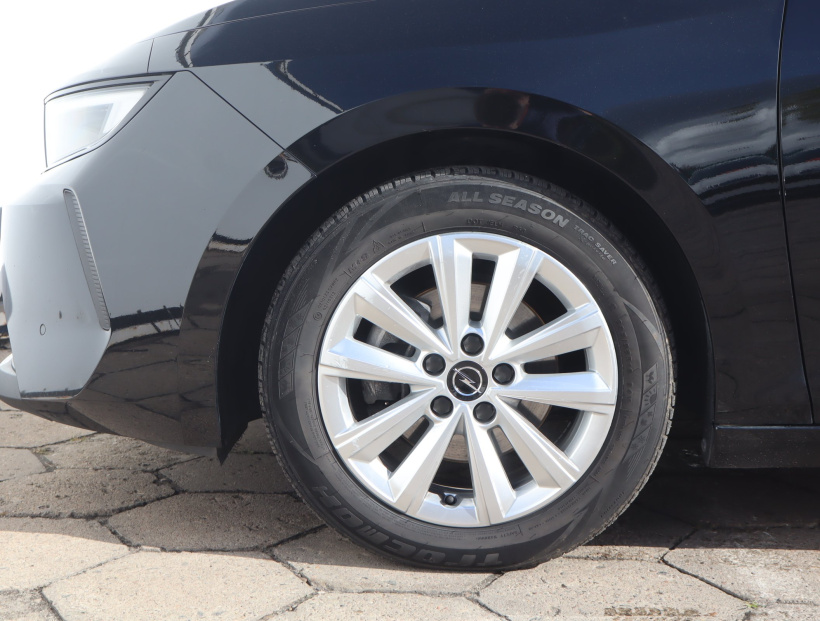 Opel Astra, 2024