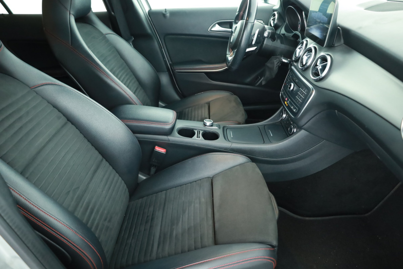 Mercedes-Benz GLA, 2017