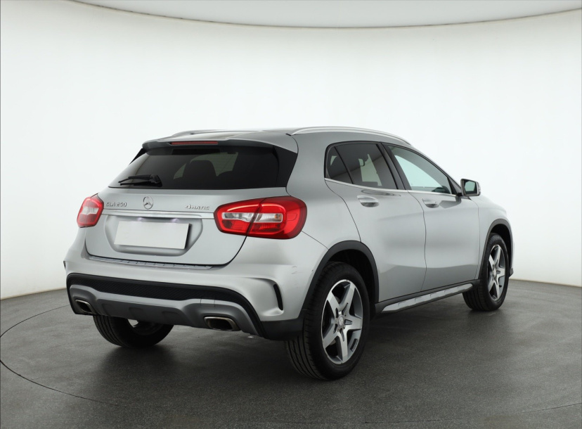 Mercedes-Benz GLA, 2017
