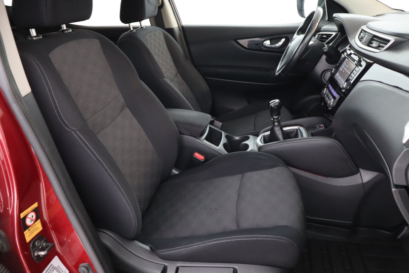 Nissan Qashqai, 2015