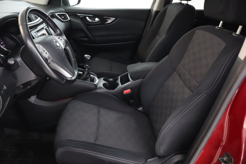 Nissan Qashqai, 2015