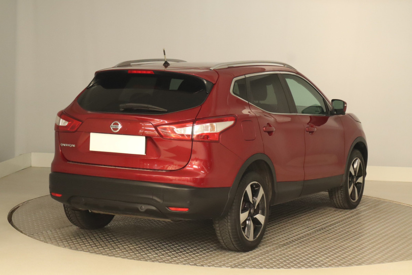 Nissan Qashqai, 2015
