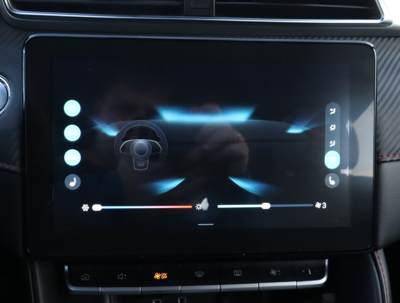 MG ZS SUV, 2023