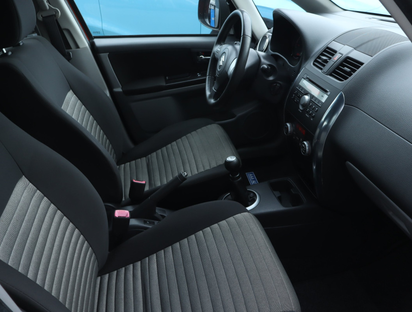 Suzuki SX4, 2013