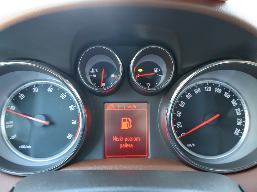 Opel Mokka, 2015
