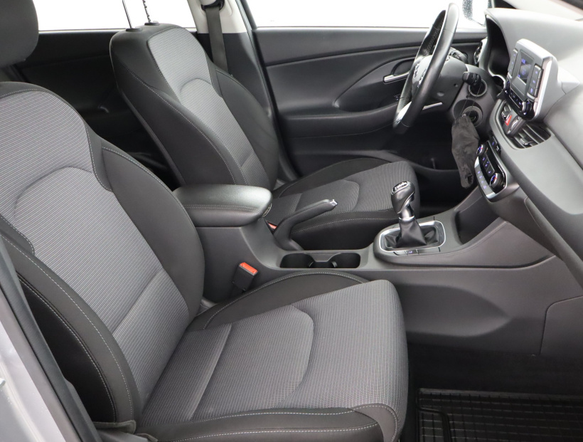 Hyundai i30, 2022