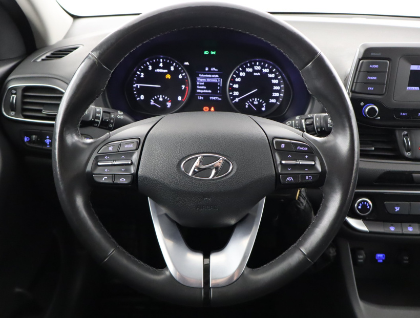 Hyundai i30, 2022