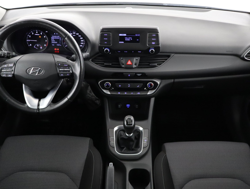 Hyundai i30, 2022