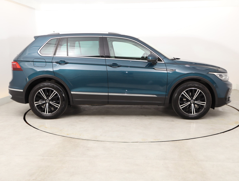 Volkswagen Tiguan, 2023