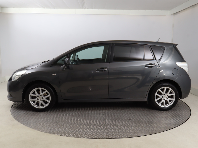 Toyota Verso, 2012