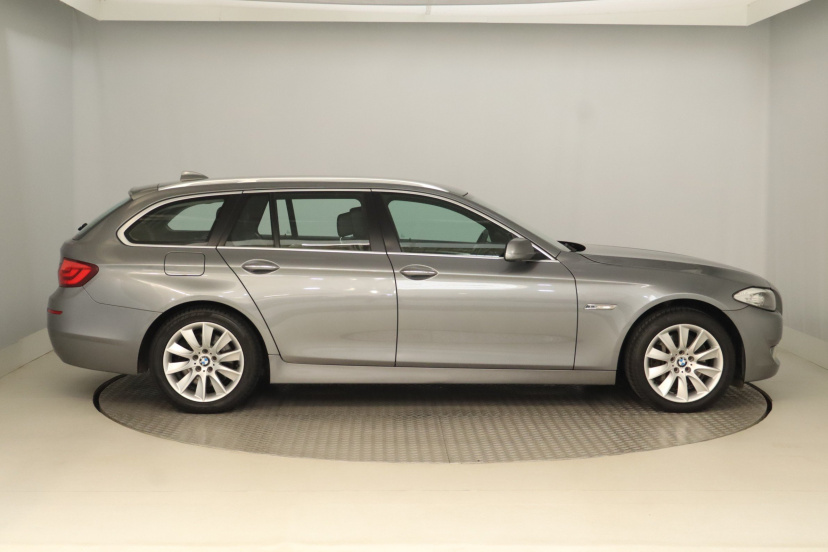 BMW 5, 2013