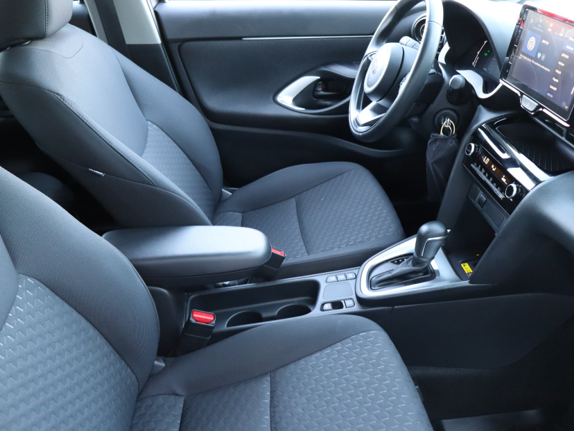 Toyota Yaris Cross, 2025