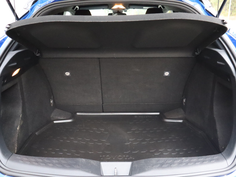 Toyota C-HR, 2019