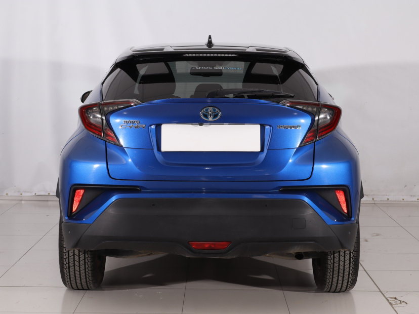 Toyota C-HR, 2019