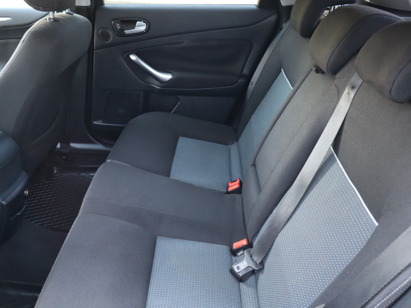 Ford Mondeo, 2010