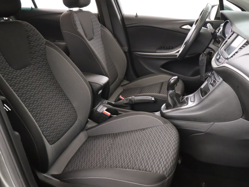 Opel Astra, 2019