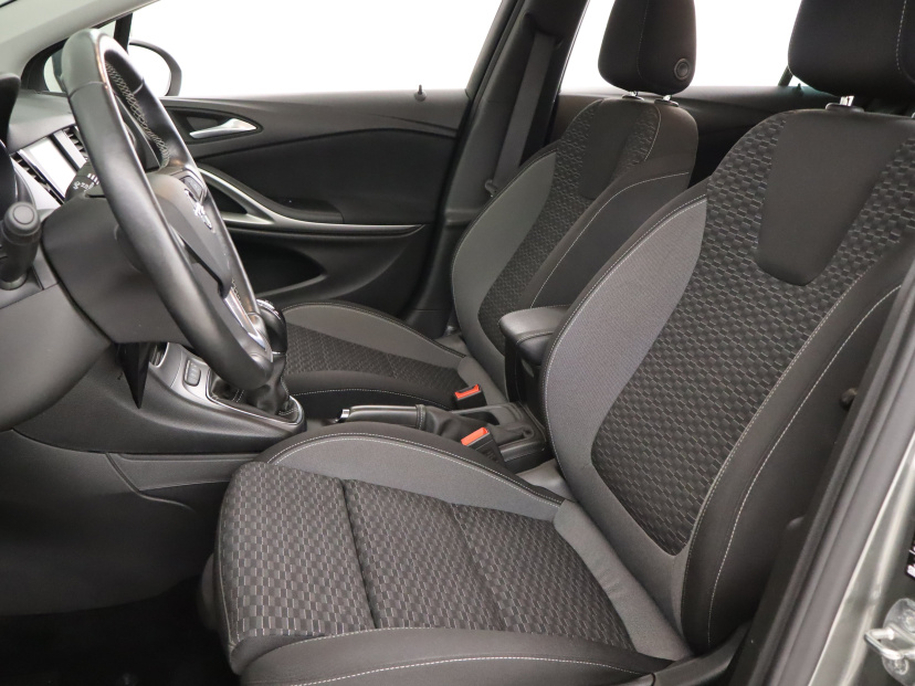 Opel Astra, 2019