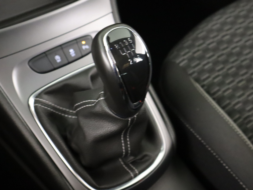 Opel Astra, 2019