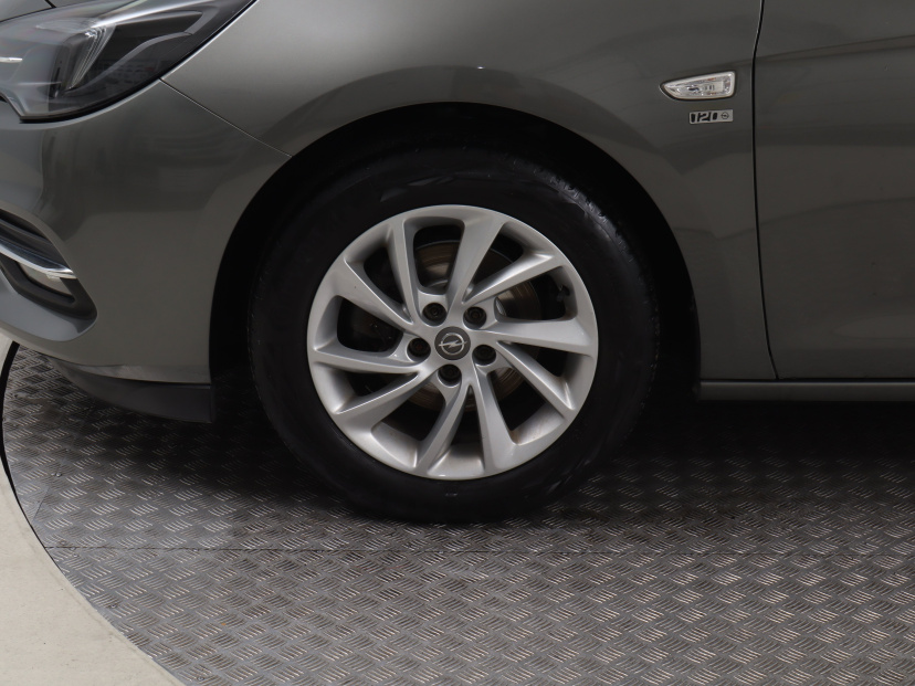 Opel Astra, 2019