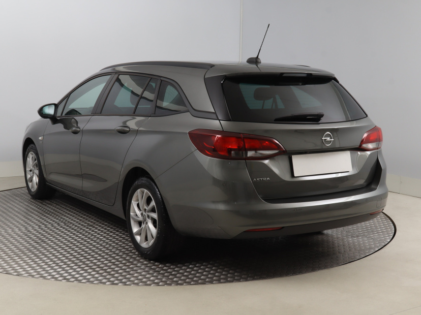 Opel Astra, 2019