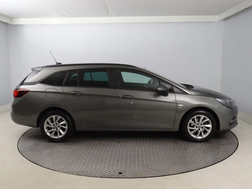 Opel Astra, 2019