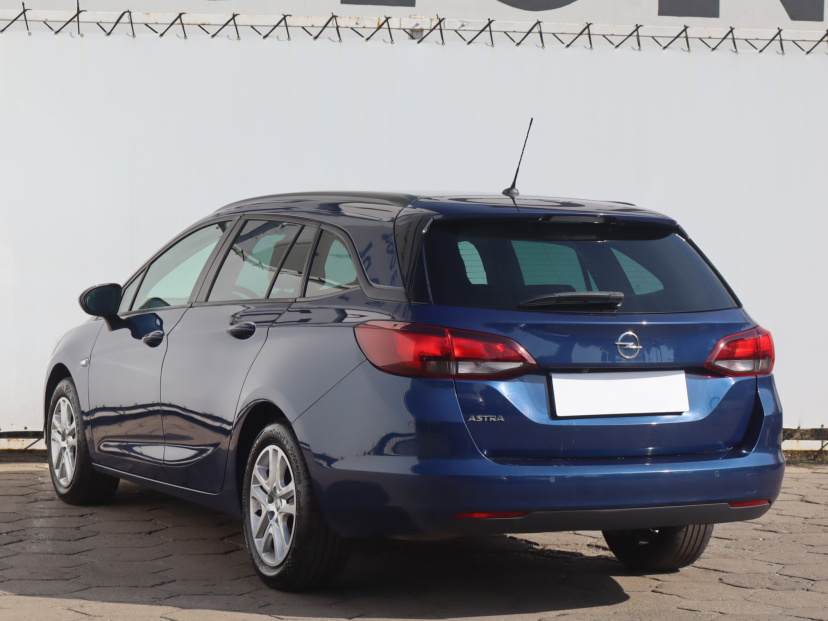 Opel Astra, 2022