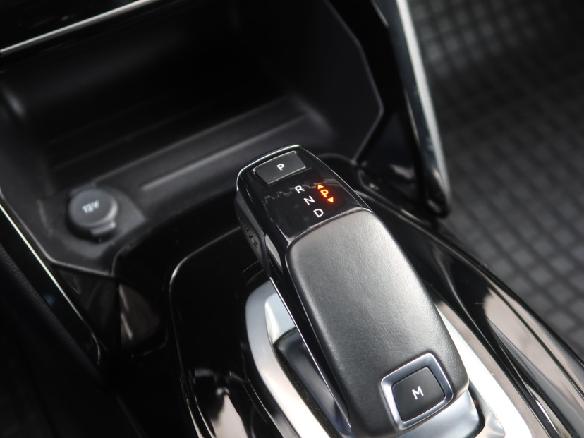 Peugeot 2008, 2021