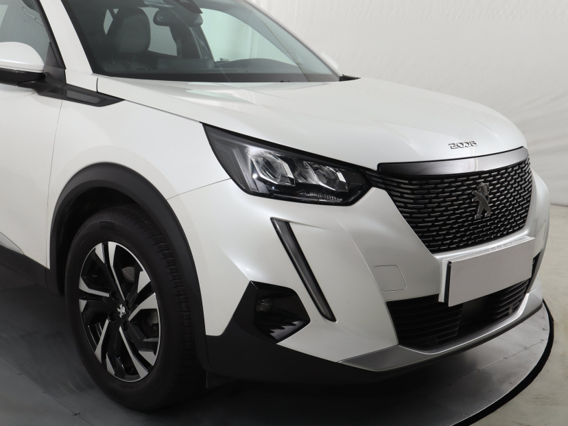 Peugeot 2008, 2021