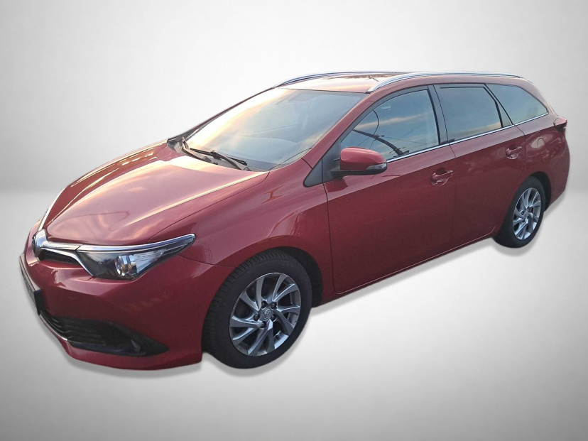 Toyota Auris, 2015