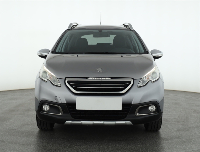 Peugeot 2008, 2015